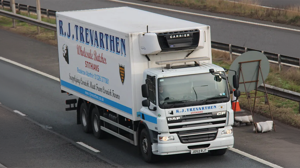 Temperature controlled delivery lorry using Wosson fleet tracking